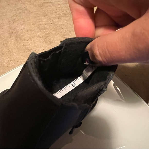 Baby boys and girls boots size5-5.5 - Picture 4 of 6